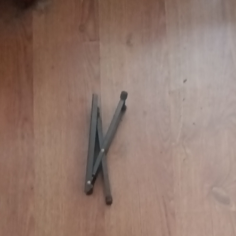 Foldable Black Metal Stand